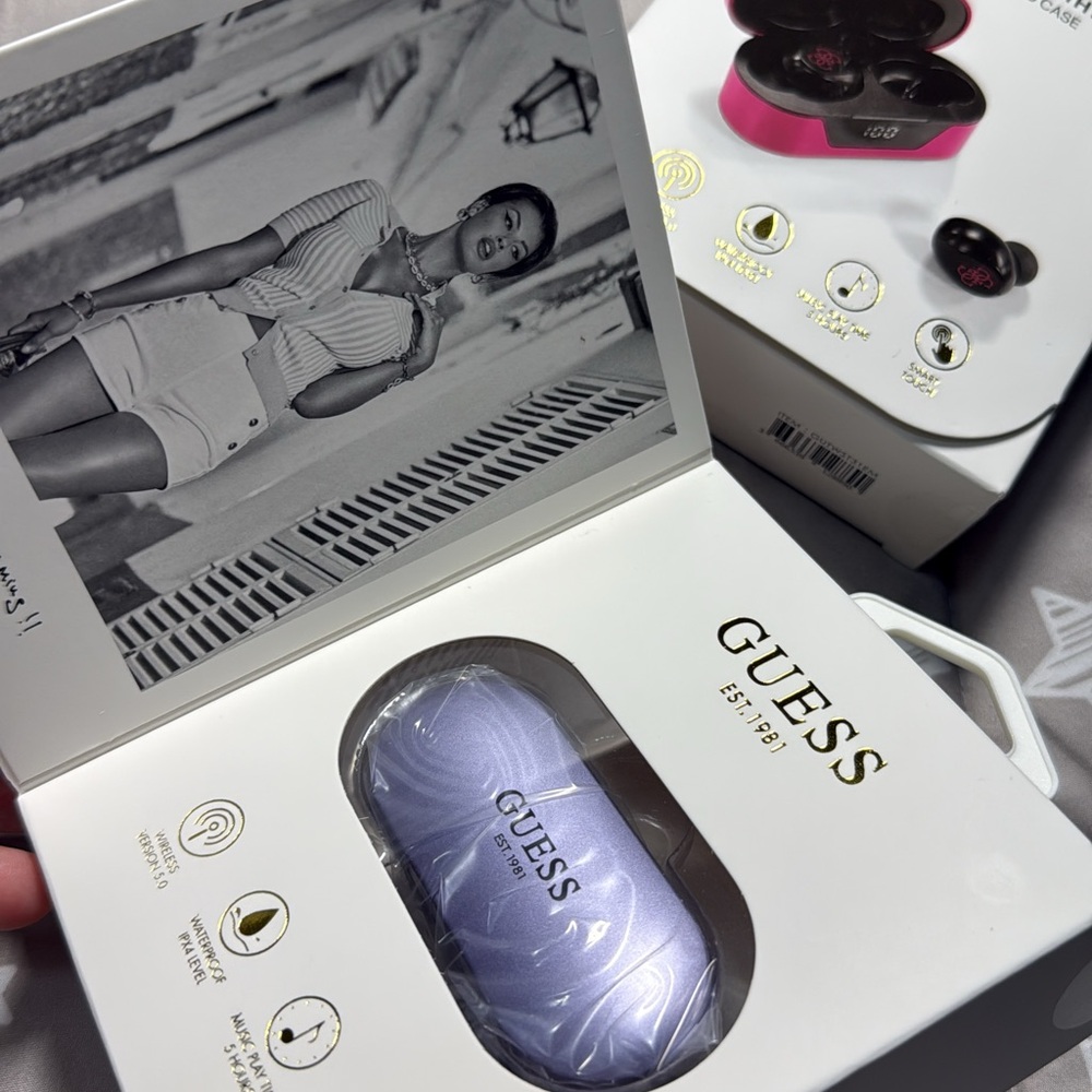 Guess Lavender Wireless Earbuds